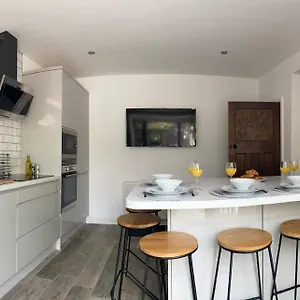 https://bessie-house-free-parking-city-of-doncaster-racecourse.hotelsin-nottingham.com